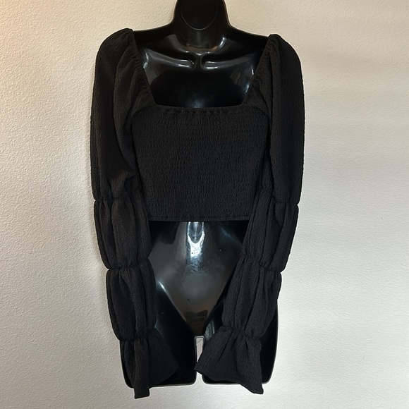 Forever 21 Black Square Neck Smocked Bubble Long Sleeve  Crop Top - Picture 6 of 9